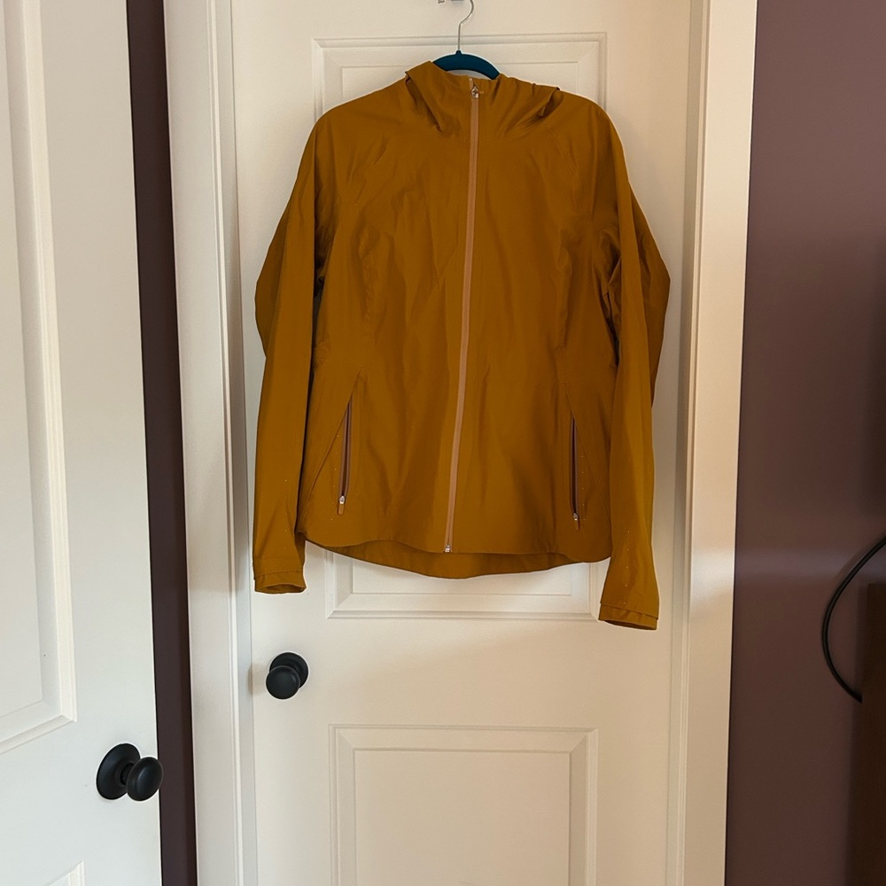Like New! Lululemon The Rain is Calling Jacket - Picture 3 of 9